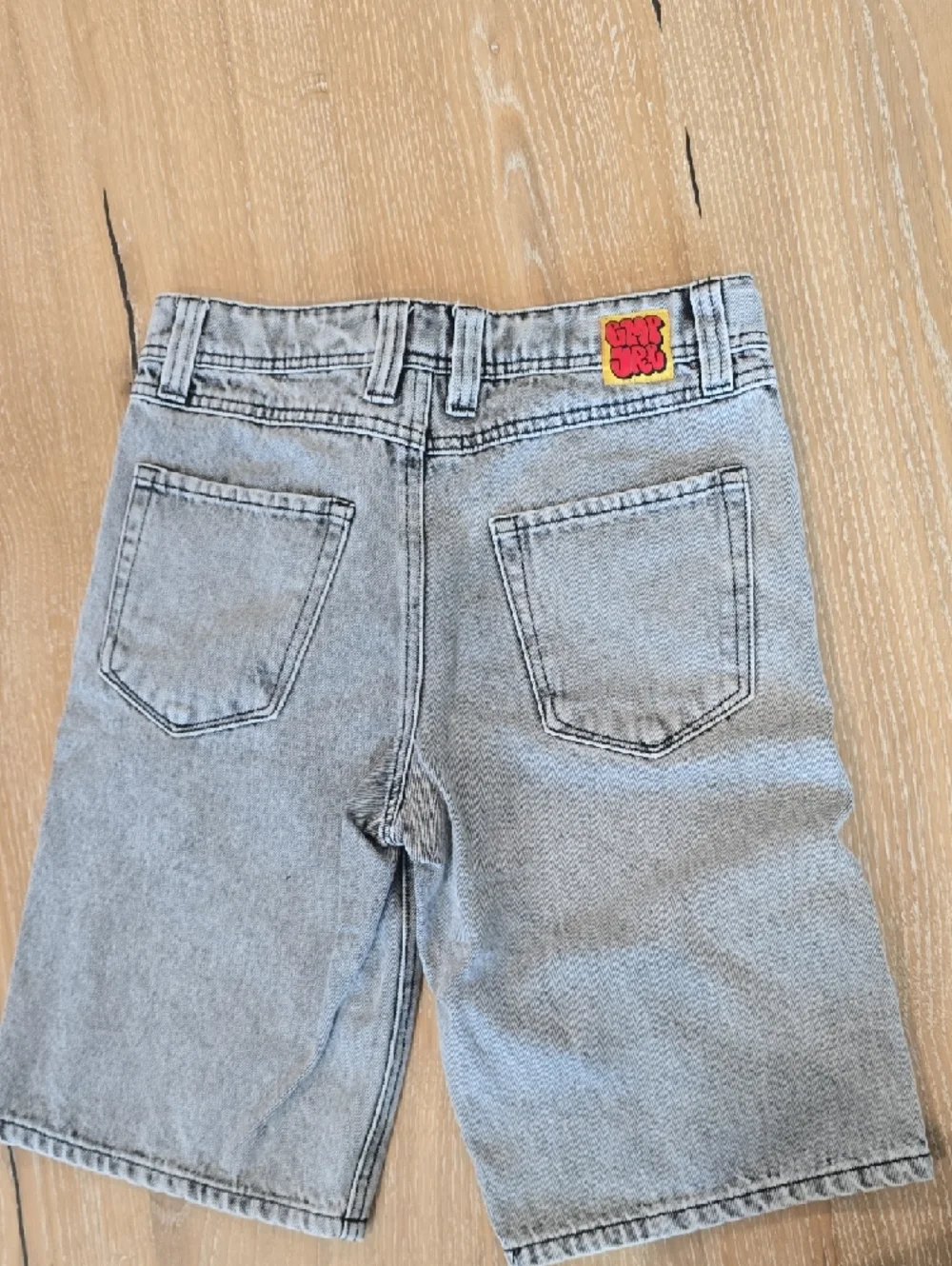 Empyre Light Grey Denim Shorts with Subtle Wash - Picture 3 of 5